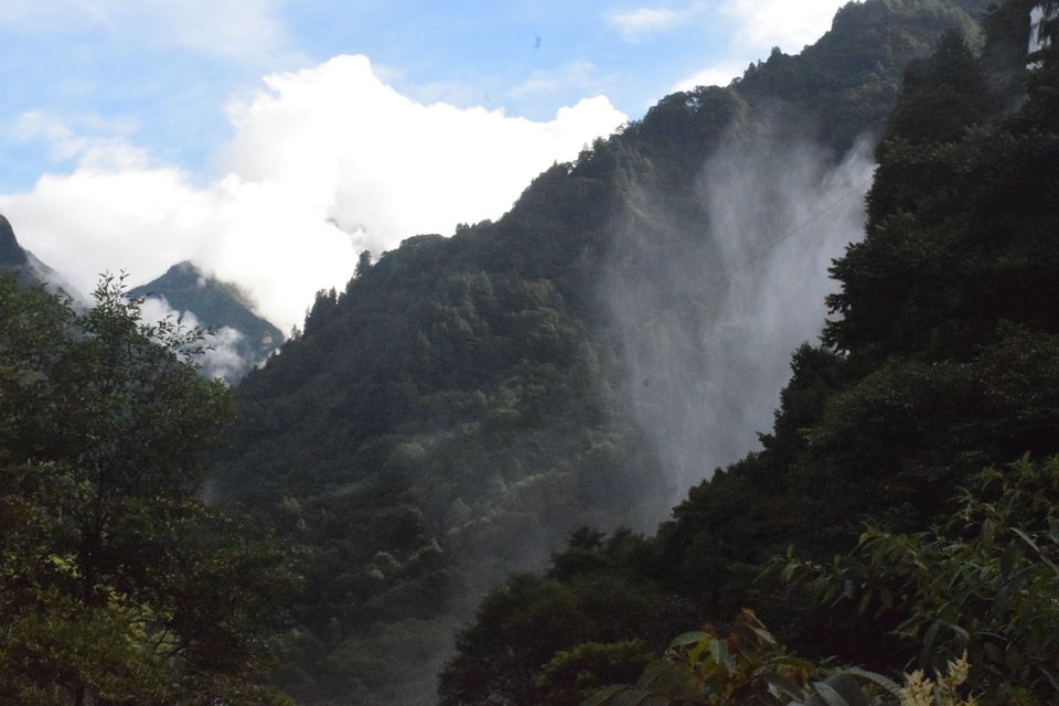 Photo of Nuranang Falls: Nature's Spectacle in the Heart of Arunachal Pradesh by Junmoni Kalita