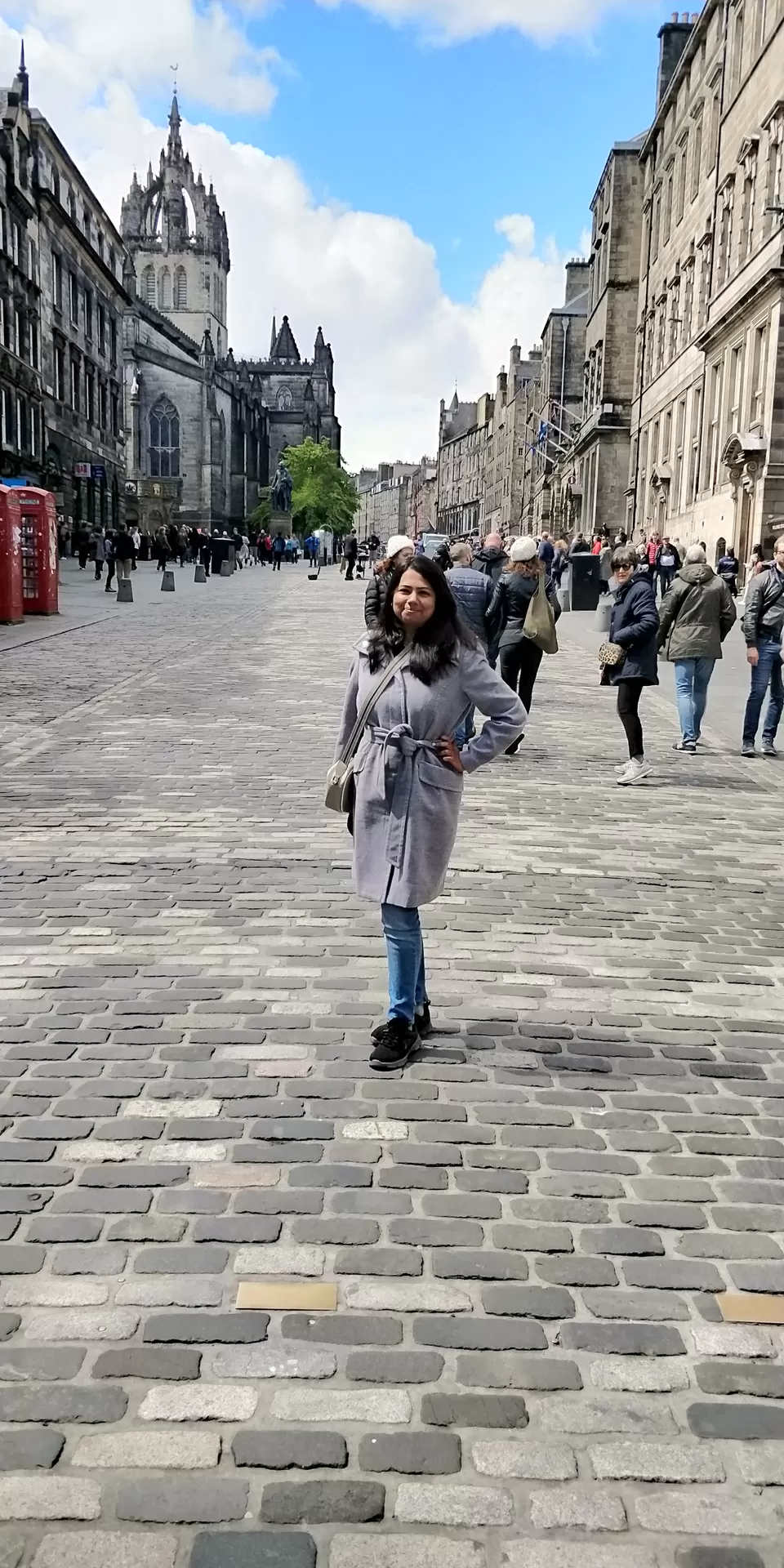 Photo of Edinburgh, UK by Deepika Trilokekar Shringarpure