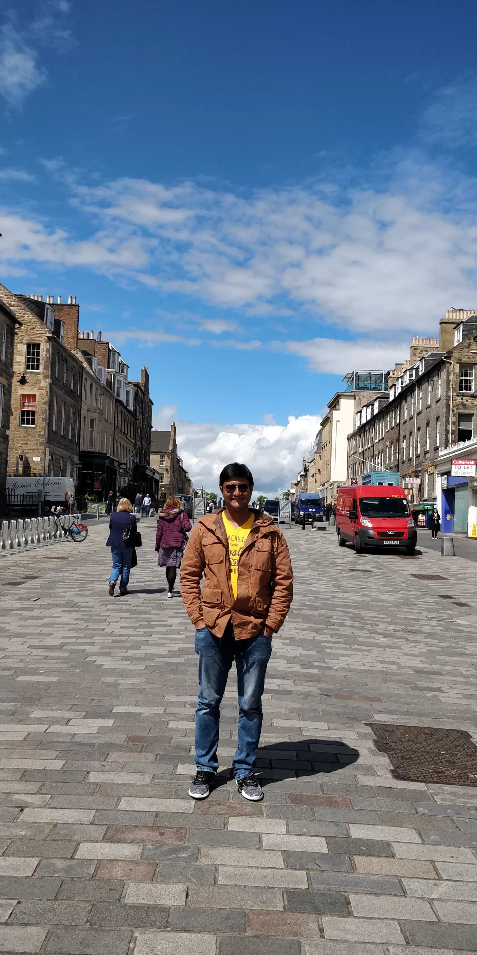 Photo of Edinburgh, UK by Deepika Trilokekar Shringarpure