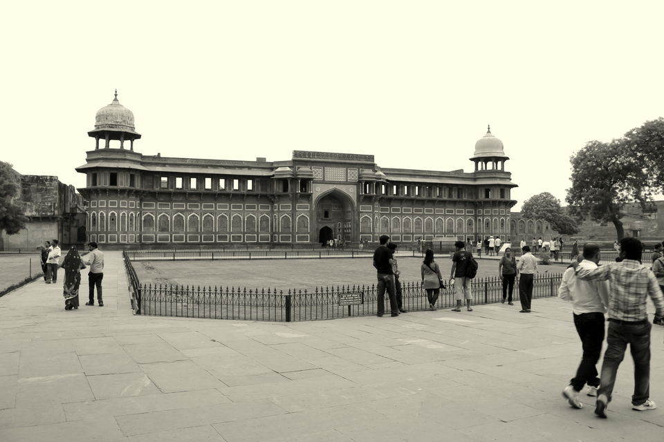 Photo of An Epitome Of Mughal Architecture -Agra Fort 4/24 by Kavita