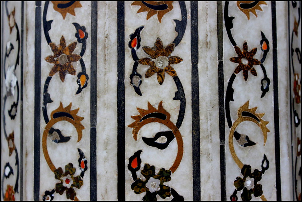 Photo of An Epitome Of Mughal Architecture -Agra Fort 13/24 by Kavita