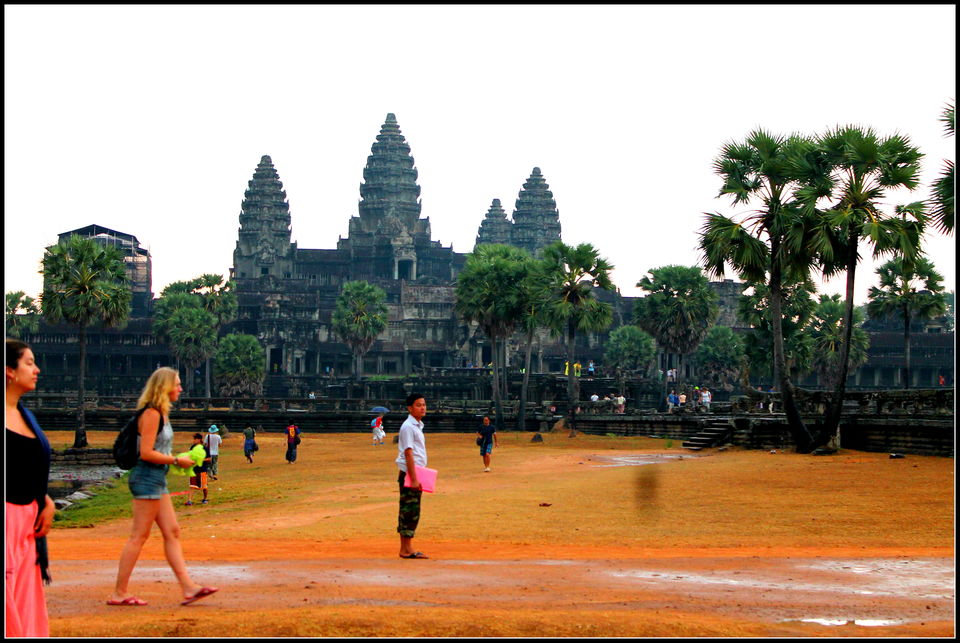 Photo of Angkor Wat, Krong Siem Reap, Cambodia by Abhishta Kumar