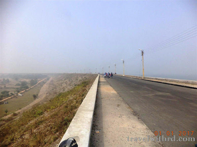 Photo of TRAVEL WITH RD: मुकुटमणिपुर बांध (Mukutmanipur Dam: Second largest earthen dam of India) by RD Prajapati