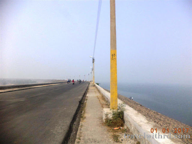 Photo of TRAVEL WITH RD: मुकुटमणिपुर बांध (Mukutmanipur Dam: Second largest earthen dam of India) by RD Prajapati