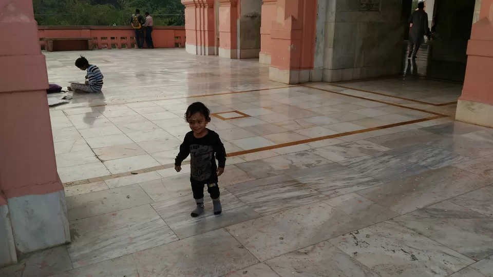 Photo of My first couchsurfing experience in Varanasi - Travel With RD by RD Prajapati