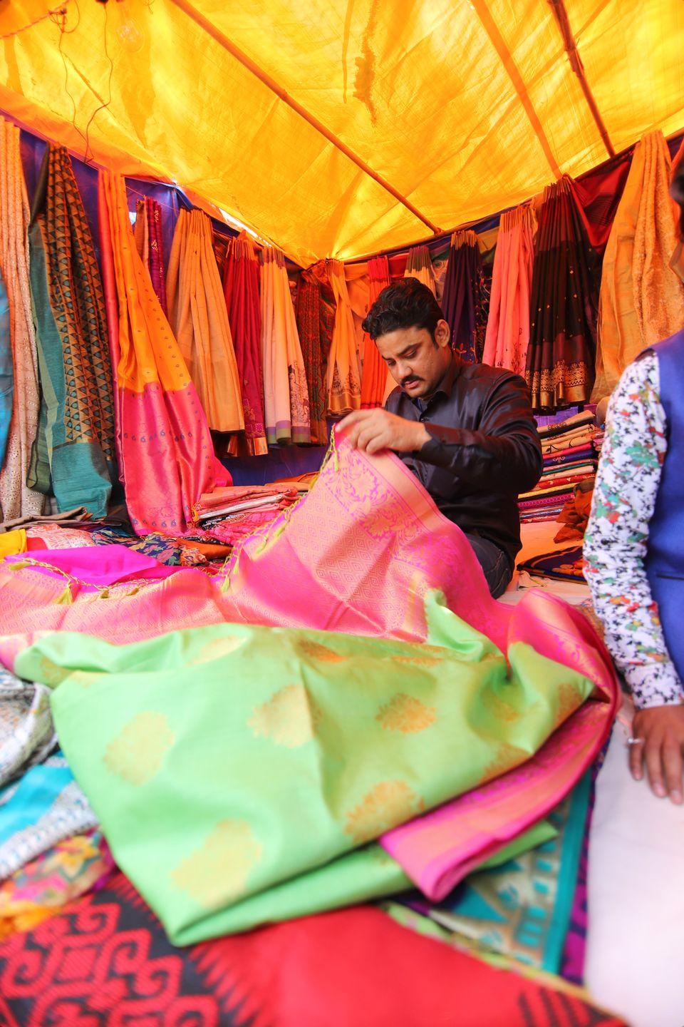 Photo of A walk through the colourful and artsy Surajkund Crafts Mela 4/14 by Priya Chaudhary