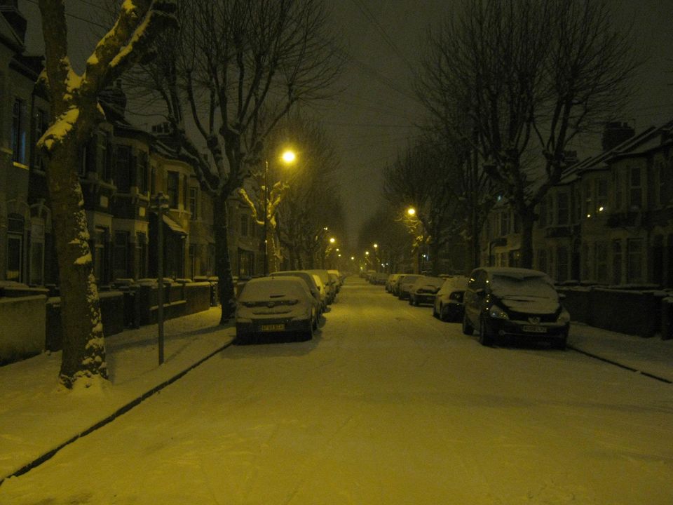 Photo of Heaven of White - SnowFall :) by Rahul Singh
