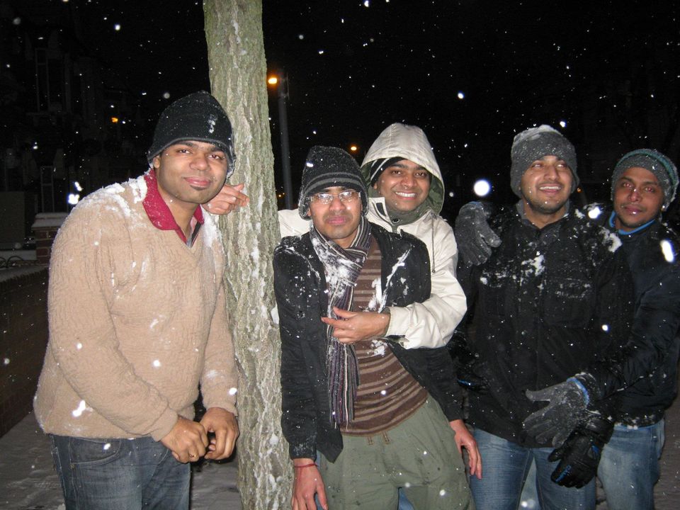 Photo of Heaven of White - SnowFall :) by Rahul Singh