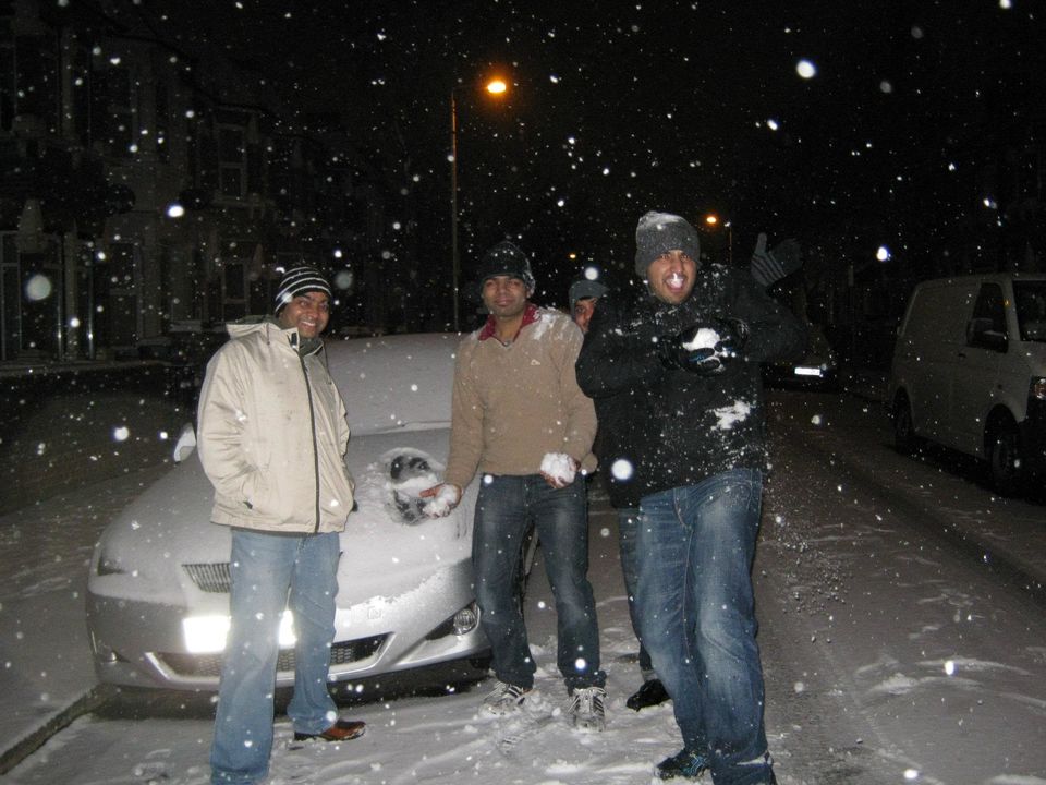 Photo of Heaven of White - SnowFall :) by Rahul Singh