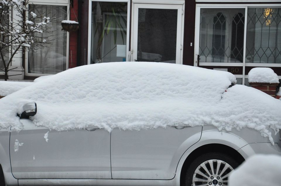Photo of Heaven of White - SnowFall :) by Rahul Singh