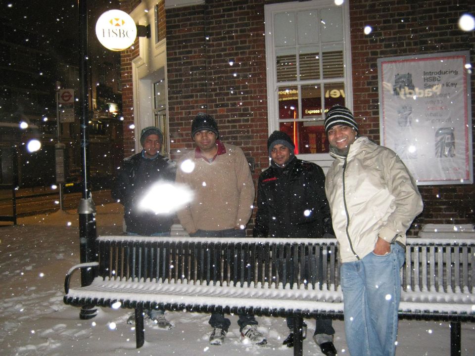 Photo of Heaven of White - SnowFall :) by Rahul Singh