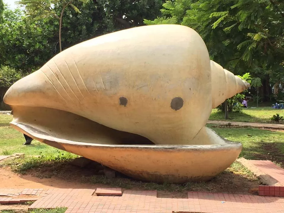 Photo of Bharathi Park, White Town, Puducherry, India by Nithin