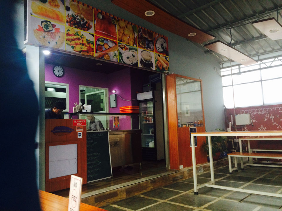 Photo of Madras Tiffin Express, Bhagwant Pur, Dehradun, Uttarakhand, India by Manisha Jain