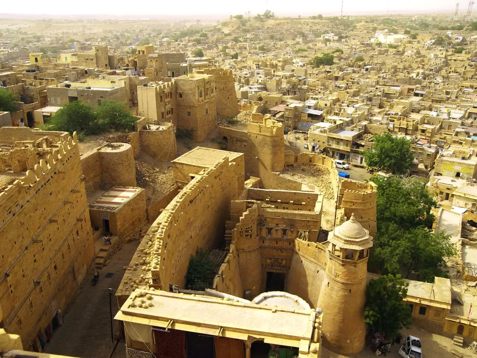 Photo of Jaisalmer Fort, Manak Chowk, Jaisalmer, Rajasthan, India by Kritagya Tripathi