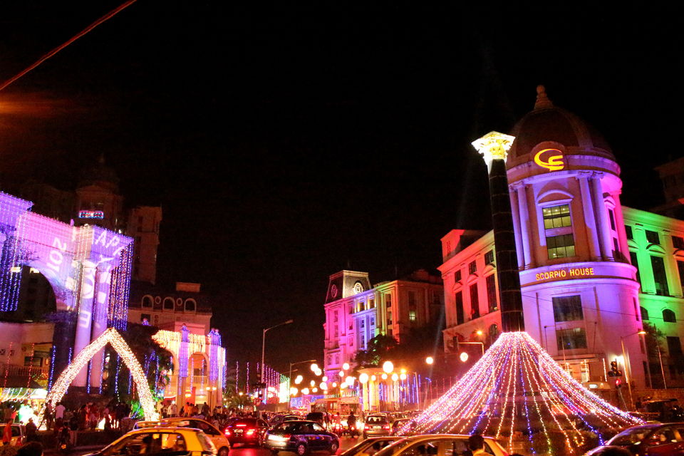 Photo of City Scape: Mumbai – New year celebrations & decorations at Hiranandani Powai 10/15 by Arnav Trivedi