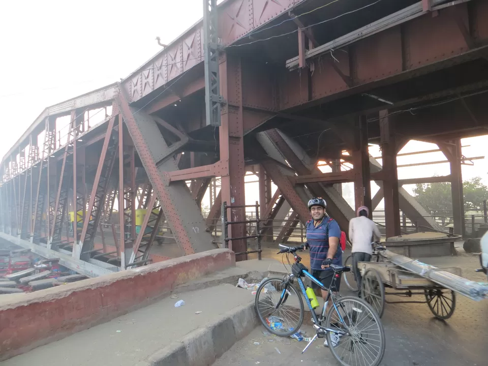 Photo of Old Iron Bridge, Shahdara, New Delhi, Delhi, India by Vishal Kapur