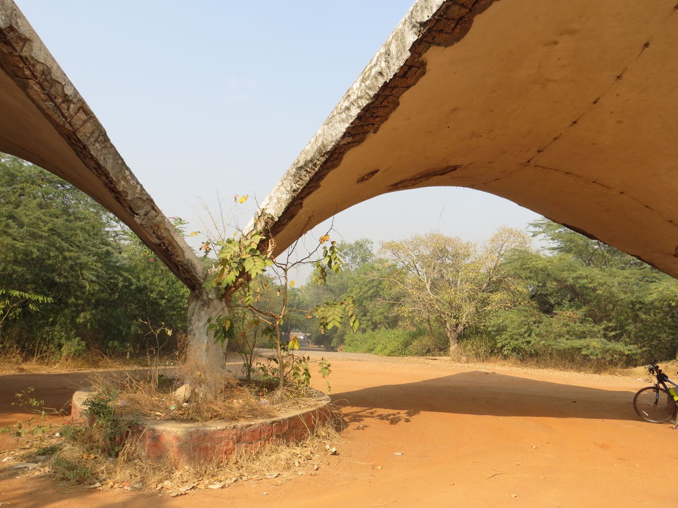 Photo of Bhuli Bhatiyari Ka Mahal, Central Ridge Reserve Forest, New Delhi, Delhi, India by Vishal Kapur