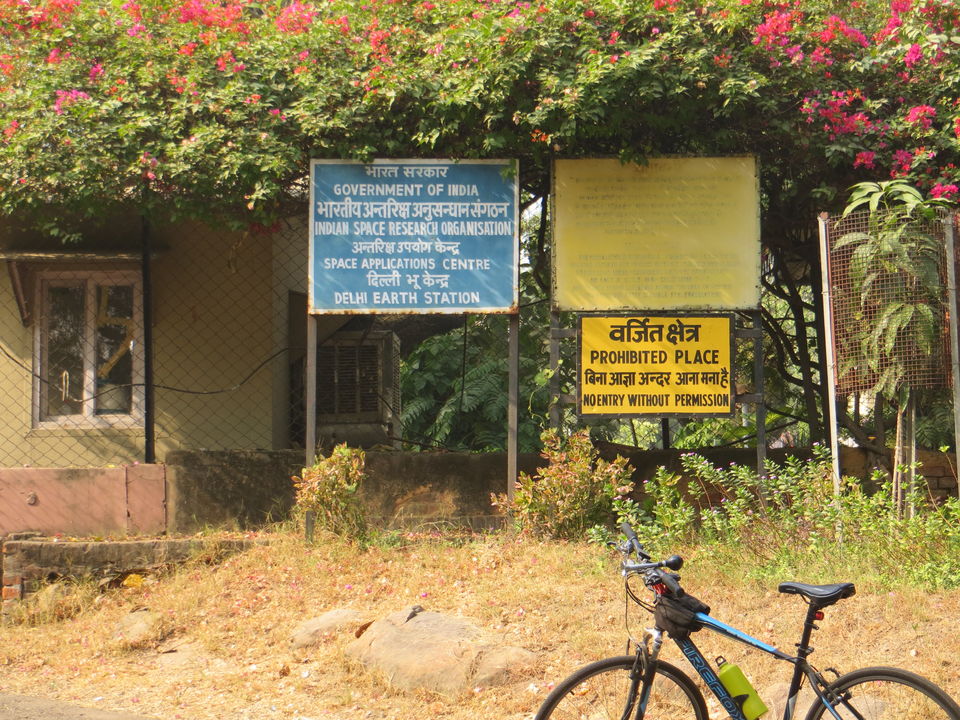 Photo of Malcha Marg, Diplomatic Enclave, New Delhi, Delhi, India by Vishal Kapur