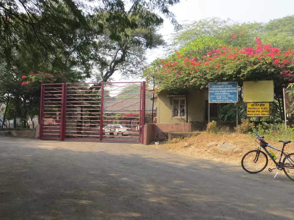 Photo of Malcha Marg, Diplomatic Enclave, New Delhi, Delhi, India by Vishal Kapur