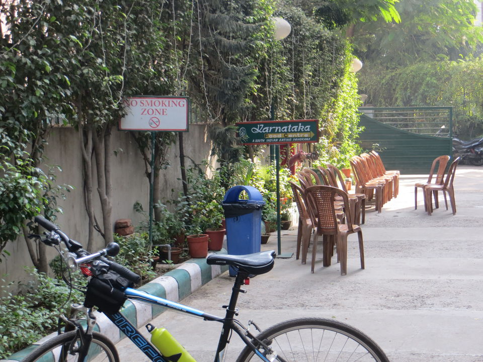 Photo of Karnataka Bhavan, Rao Tula Ram Marg, Sector 12, New Delhi, Haryana, India by Vishal Kapur