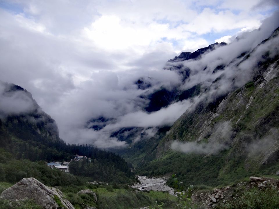 Photo of Valley of Flowers National Park, Uttarakhand, India by Suraj Bajaj