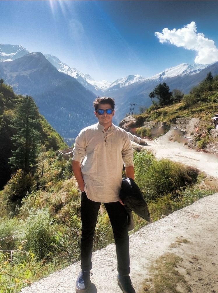 Photo of Tosh, Himachal Pradesh, India by Suraj Bajaj