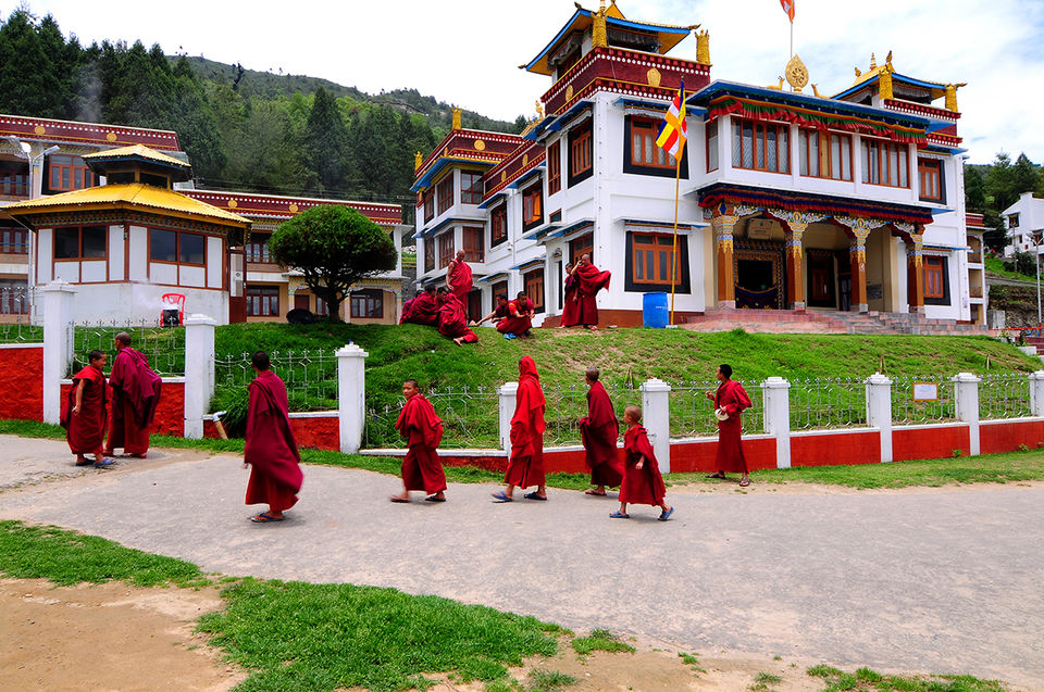 Photo of Bomdila Monastery, Bomdila by Sounak Ghosh