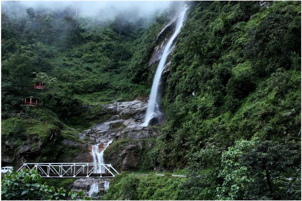 Photo of Pelling - Dentam Road, Pelling City, Sikkim, India by Sounak Ghosh