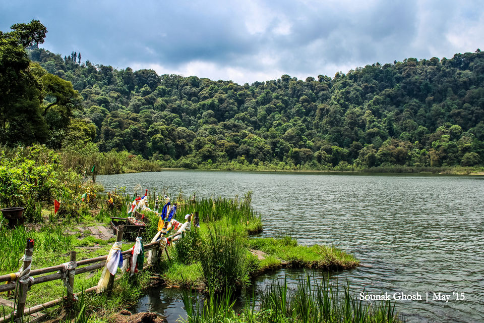 Photo of Khecheopalri Lake, West Sikkim, Sikkim, India by Sounak Ghosh