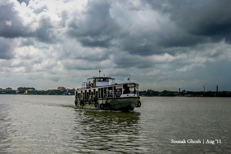 Photo of Fairlie Place Ghat, BBD Bagh, Kolkata, West Bengal, India by Sounak Ghosh