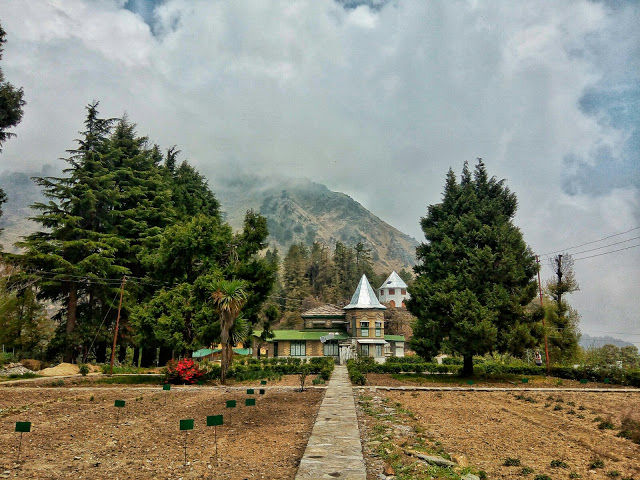Photo of Unheard stories from the Himalayas - Narayan Ashram 1/2 by S S (Saurabh Sabikhi)
