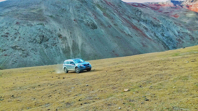 Photo of The Story of Umba La and an unnamed Mountain Pass #OffBeatPlace 2/7 by S S (Saurabh Sabikhi)