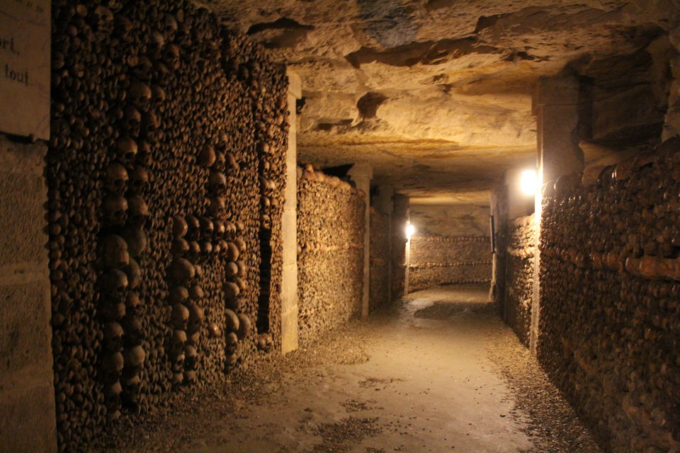 Photo of Beneath the Beautiful City of Paris Lies a 'City of the Dead' Even Locals Don't Know About! 16/18 by S S (Saurabh Sabikhi)