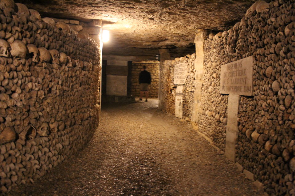 Photo of Beneath the Beautiful City of Paris Lies a 'City of the Dead' Even Locals Don't Know About! 15/18 by S S (Saurabh Sabikhi)
