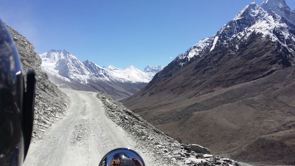 Photo of Riding through Lahaul Spiti 2/5 by Karthik sena