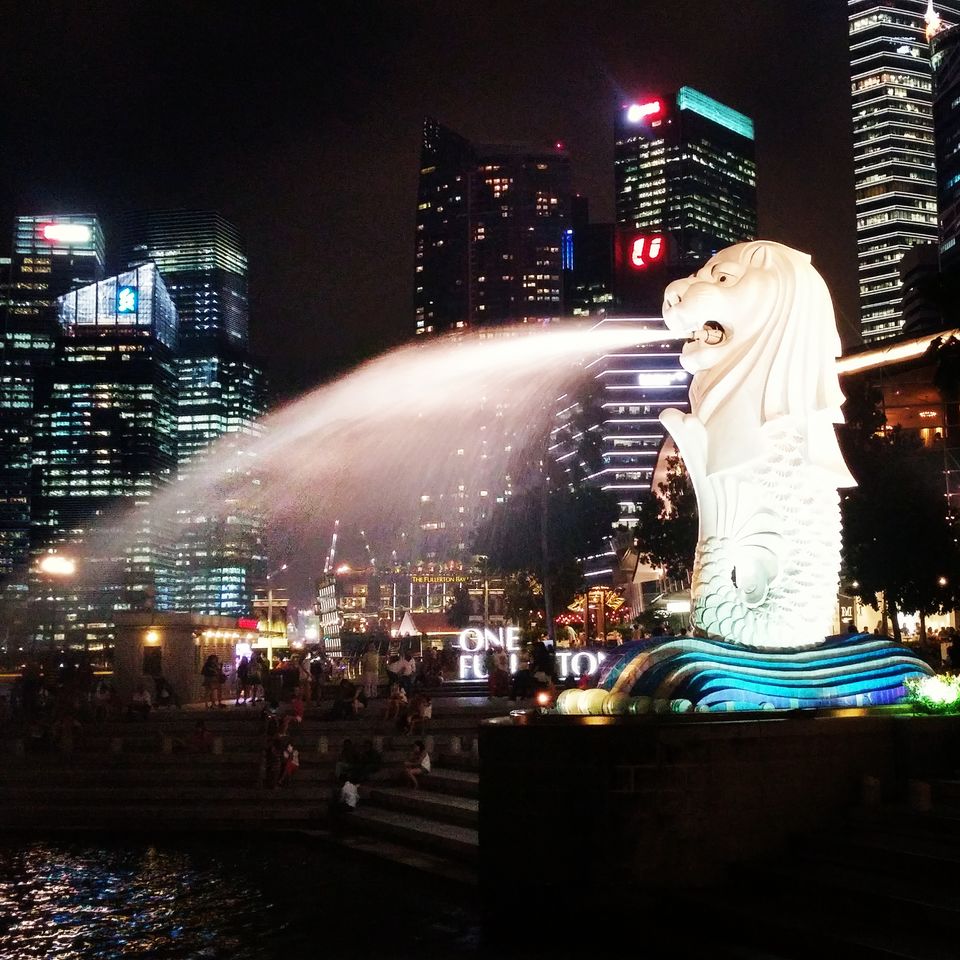 Photo of Merlion Park Singapore by Shantanu Trailokya