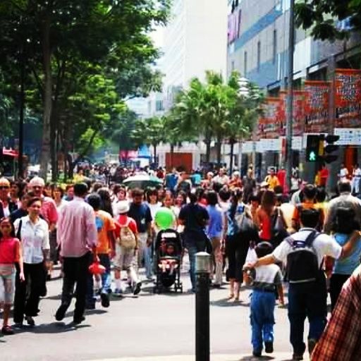 Photo of Orchard Road Singapore by Shantanu Trailokya