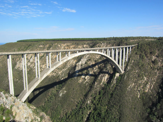 Photo of Bloukrans Bridge, South Africa by Khyati Thaker @ A Lawyer's Voyage