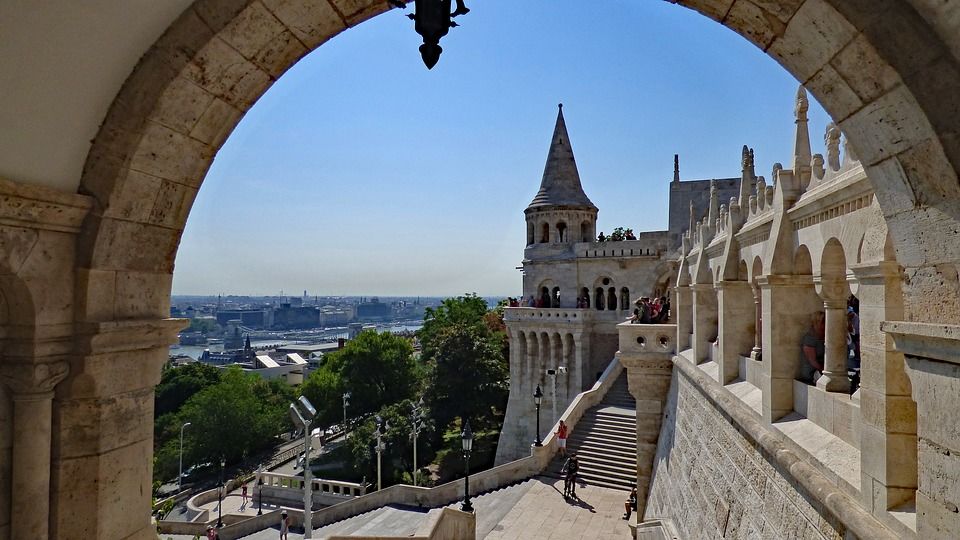 Photo of Budapest, Fisherman's Bastion, Szentháromság tér, Hungary by Khyati Thaker @ A Lawyer's Voyage