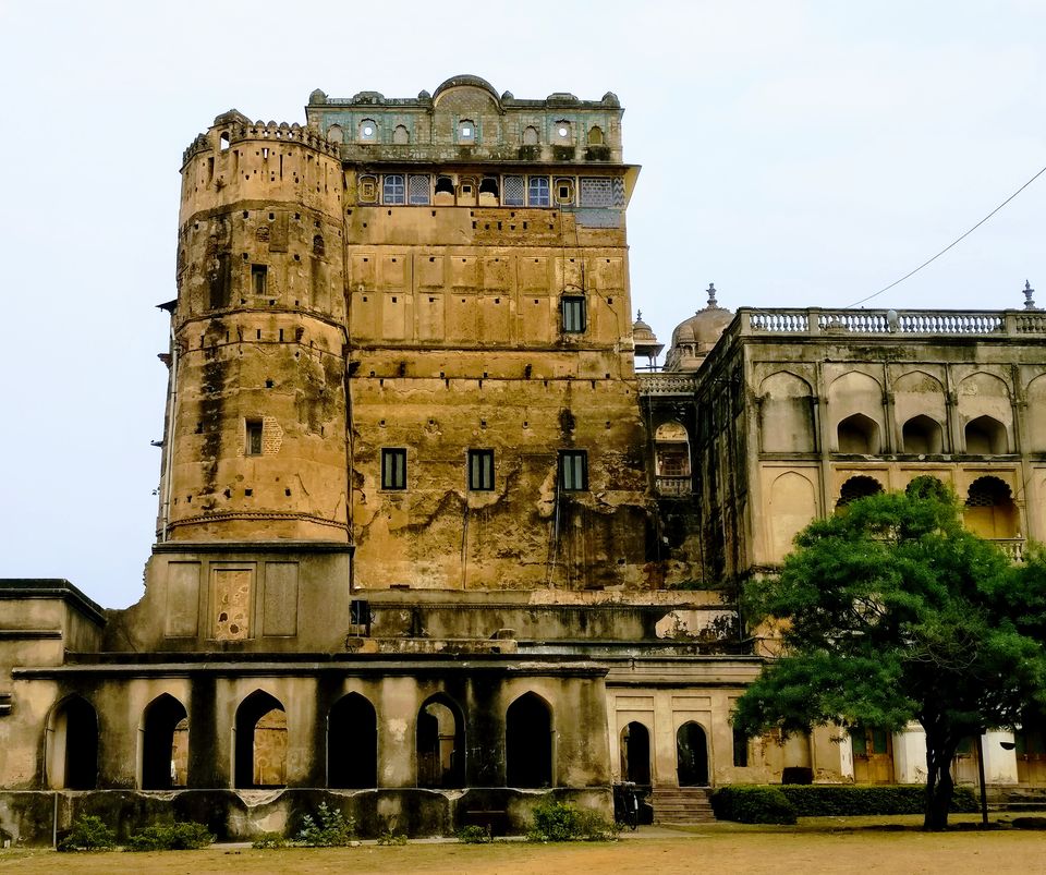 Photo of Twining in Jhansi, Orchcha & Khajuraho :) by Yamini Singh