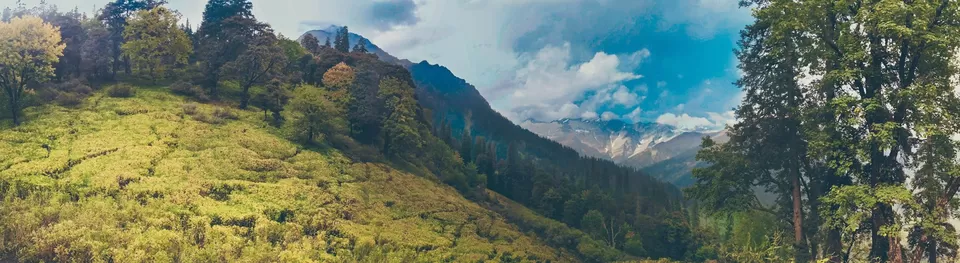 Photo of Solang Valley, Burwa, Himachal Pradesh, India by Jwngma Basumatary