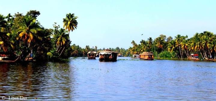 Photo of Kerala Diaries 2: The quintessential houseboat cruise – Worth it/ Not? 11/21 by Lipsa D