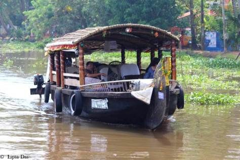 Photo of Kerala Diaries 2: The quintessential houseboat cruise – Worth it/ Not? 19/21 by Lipsa D