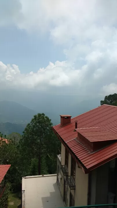 Photo of And this time my solo trail took me to Kasauli - Travellers Paradise by Neha Gupta
