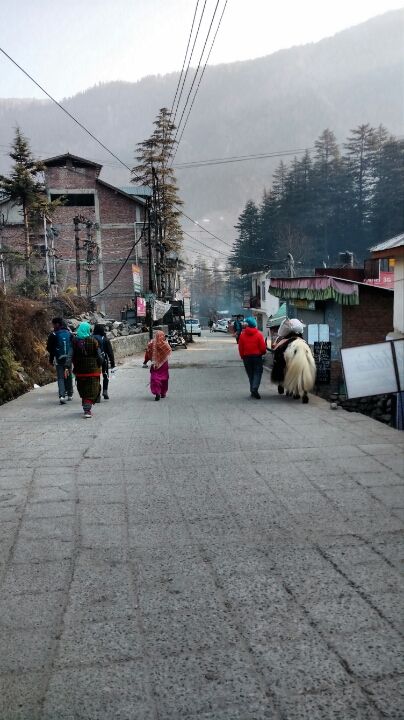 Photo of Flying into new year-from Baddi to Tosh via manali - solang-gulaba-bhunter-kasol-manikaran by Neha Gupta