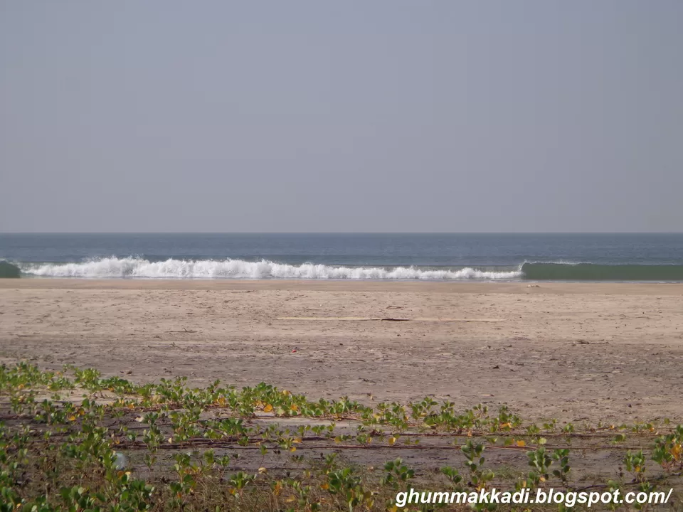 Photo of unknown beach, ratnagiri, maharashtra by A Ghumakkad Couple