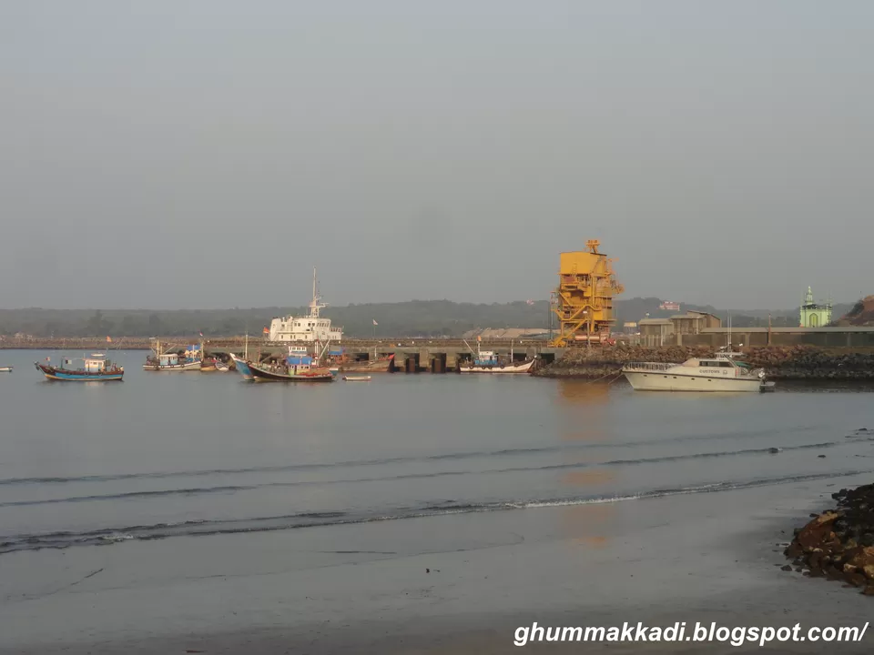 Photo of Ratnadurg Fort, Ratnagiri, Maharashtra by A Ghumakkad Couple