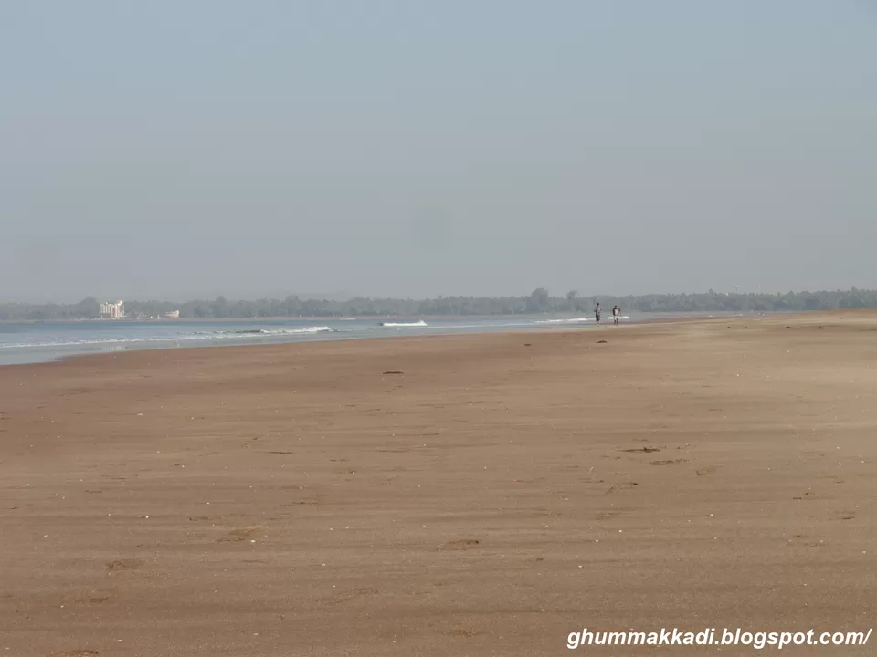 Photo of unknown beach, ratnagiri, maharashtra by A Ghumakkad Couple