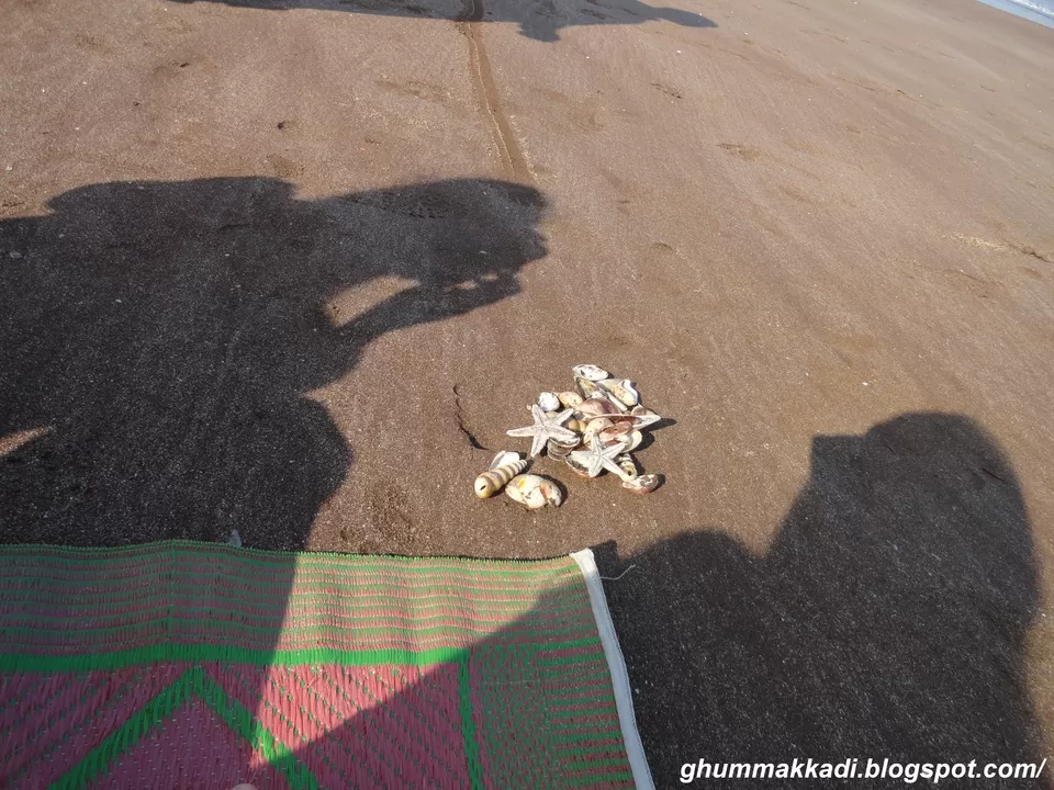 Photo of unknown beach, ratnagiri, maharashtra by A Ghumakkad Couple