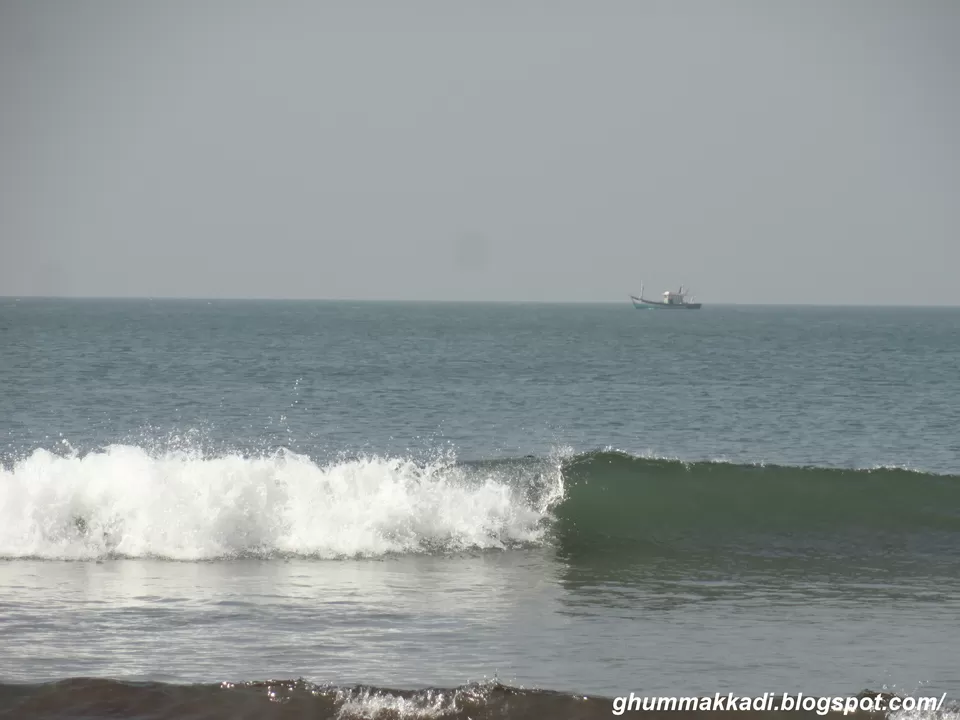 Photo of unknown beach, ratnagiri, maharashtra by A Ghumakkad Couple